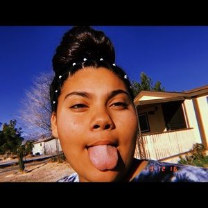 Meet your Posher, Alondra